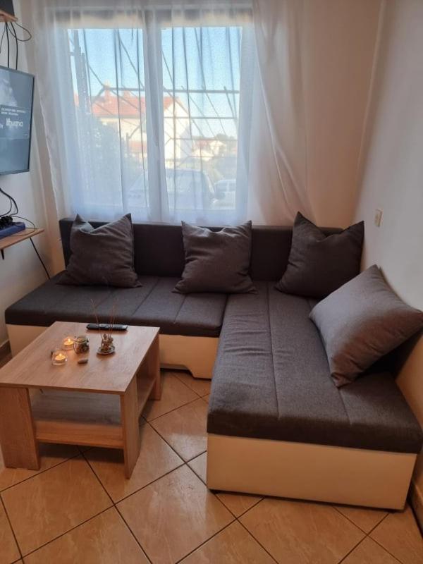 Apartmani Petra Pula Zewnętrze zdjęcie