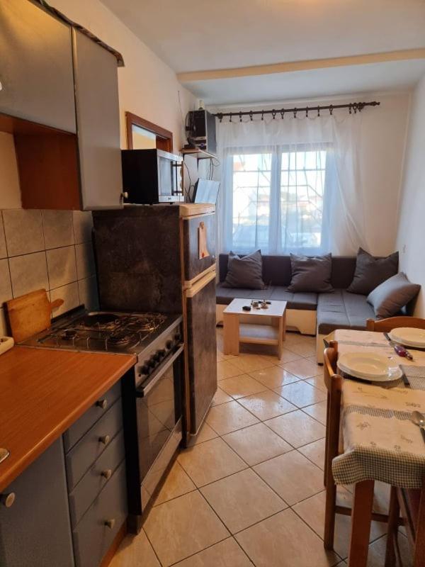 Apartmani Petra Pula Zewnętrze zdjęcie