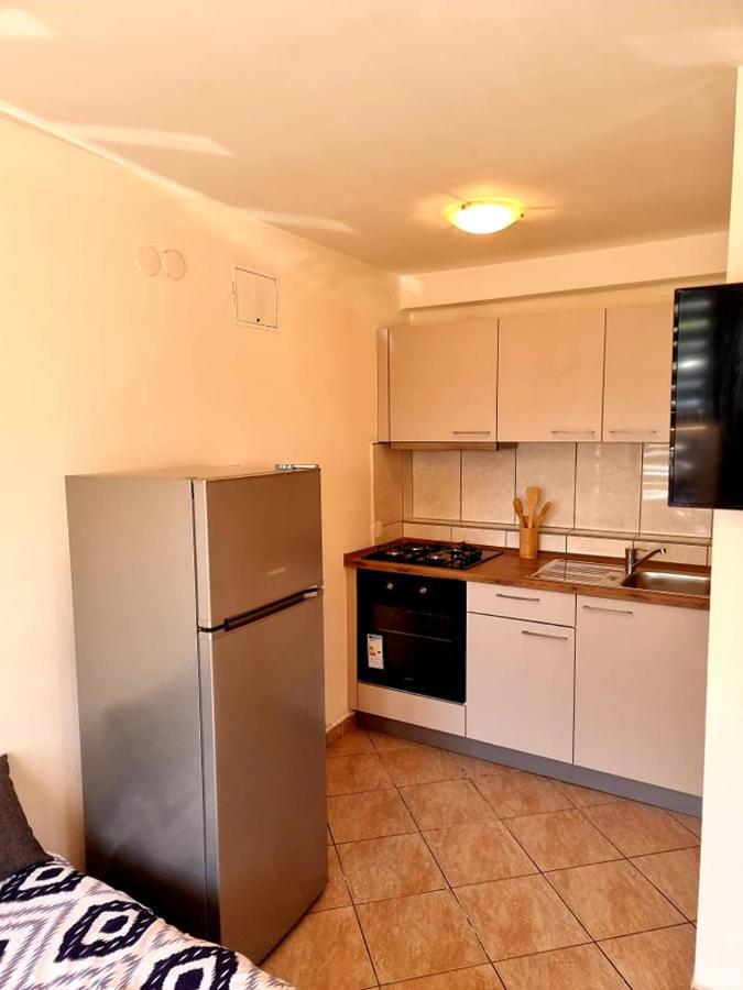 Apartmani Petra Pula Zewnętrze zdjęcie