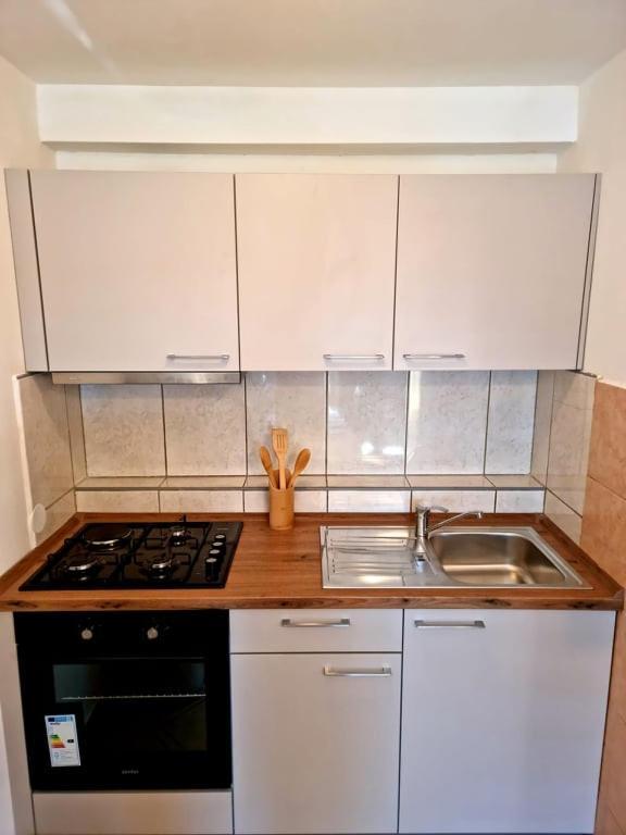 Apartmani Petra Pula Zewnętrze zdjęcie