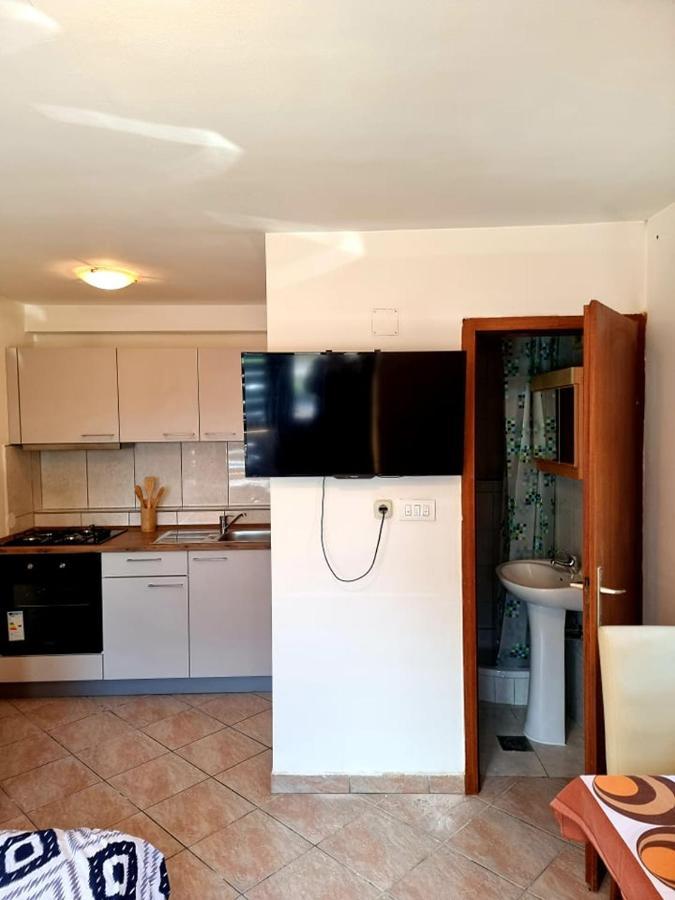 Apartmani Petra Pula Zewnętrze zdjęcie