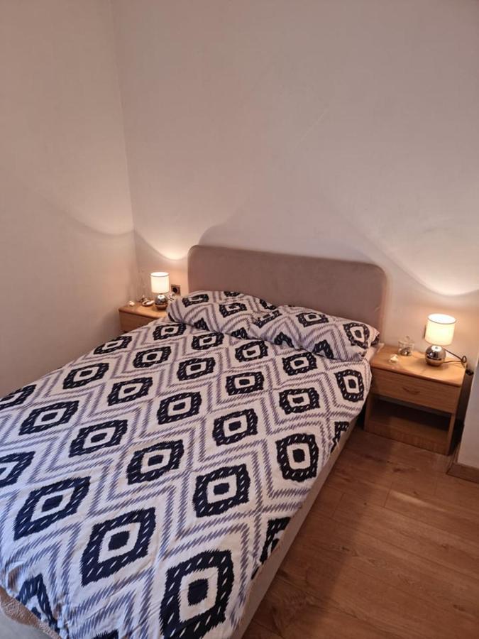 Apartmani Petra Pula Zewnętrze zdjęcie